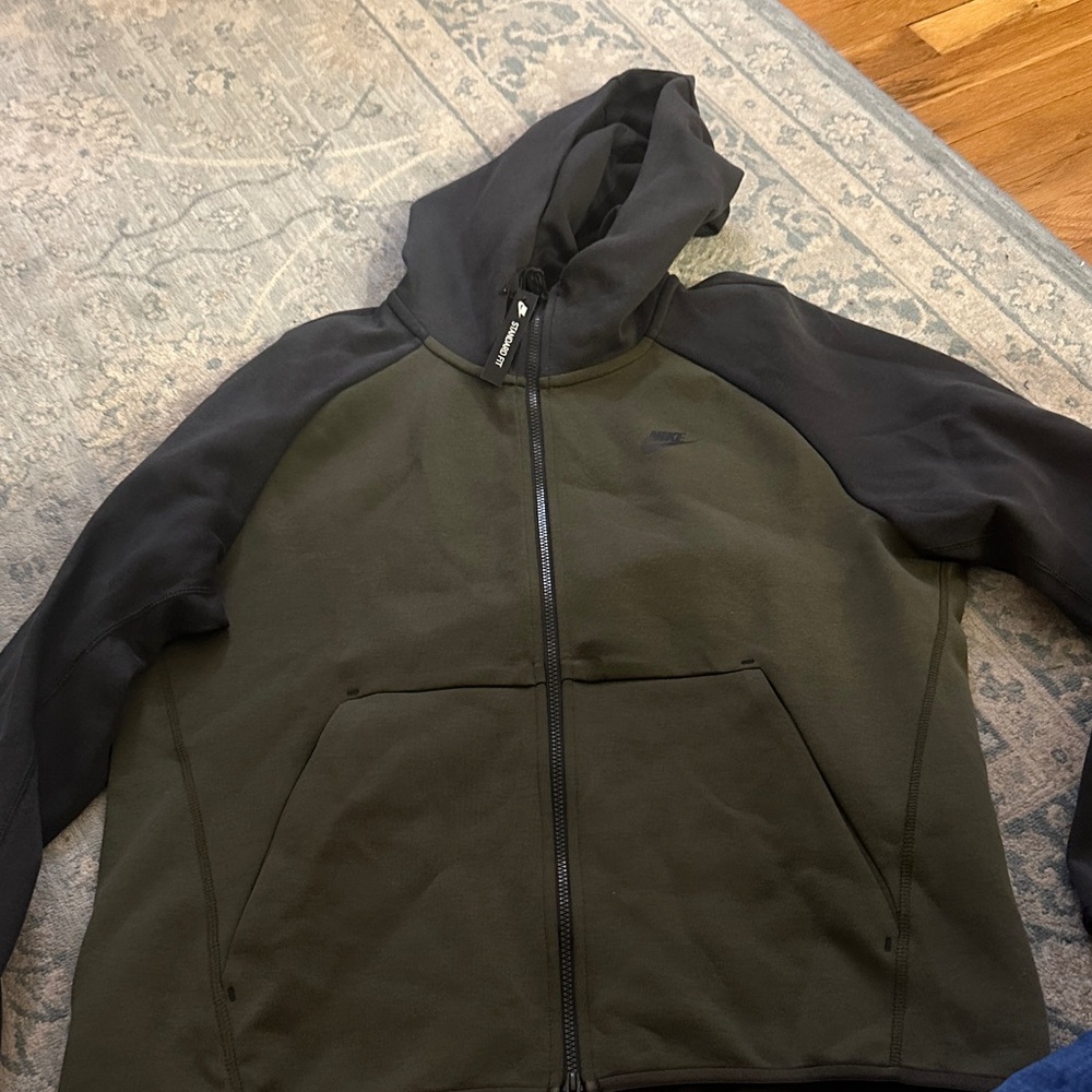 Nike Tech Fleece Dark Green and Grey Zip-Up Hoodie